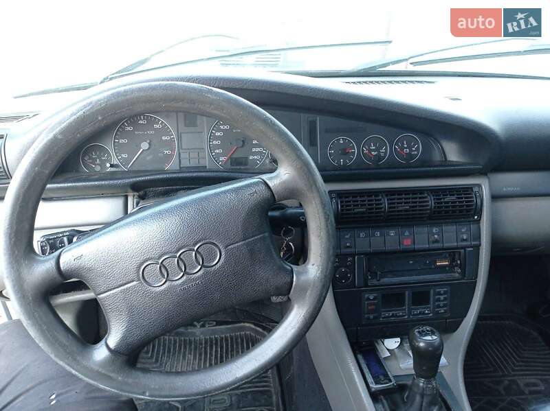 Седан Audi A6 1996 в Виннице