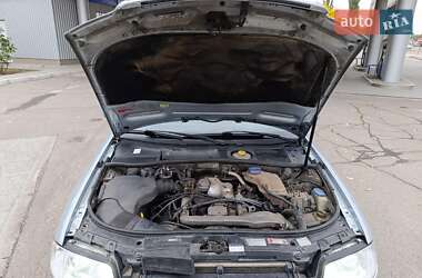 Универсал Audi A6 1999 в 