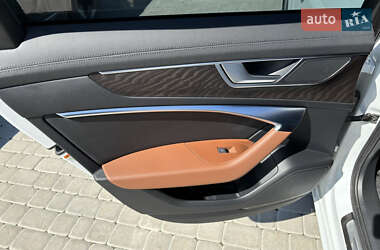 Седан Audi A6 2022 в 
