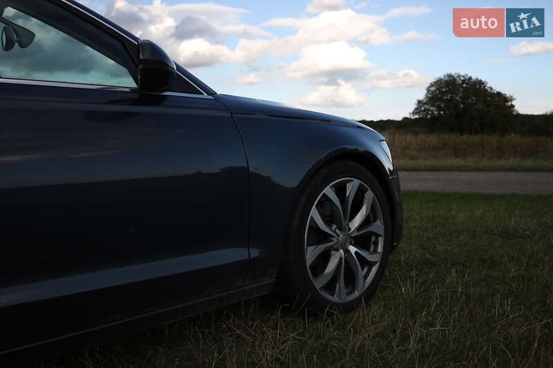 Седан Audi A6 2013 в Ивано-Франковске