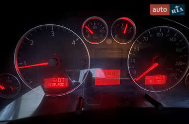 Седан Audi A6 2002 в 