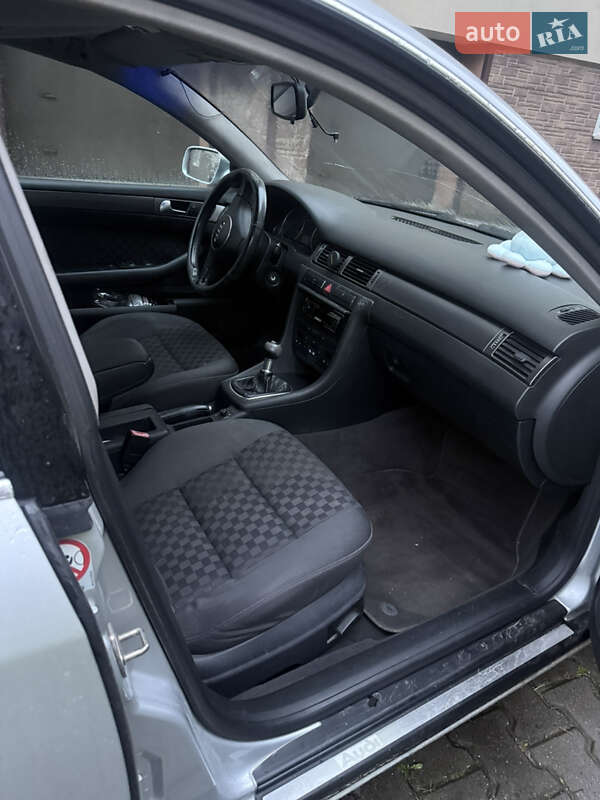 Седан Audi A6 2002 в Хмельницком