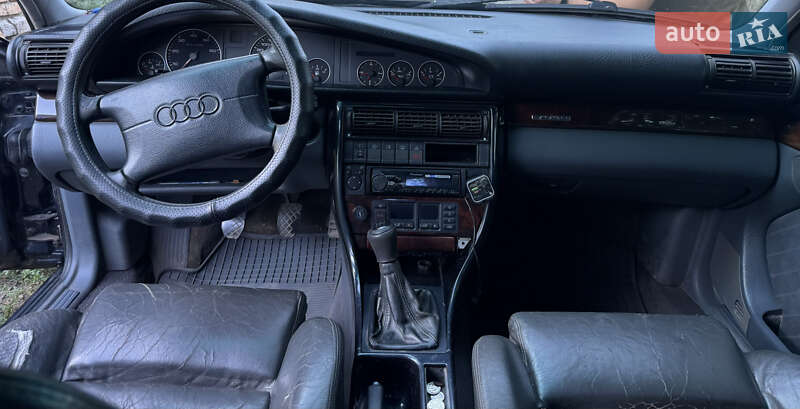 Седан Audi A6 1997 в Новомиколаївці