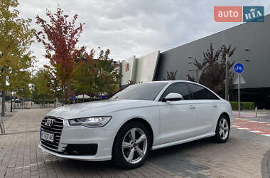 Седан Audi A6 2015 в 