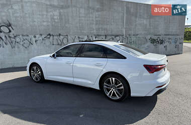 Седан Audi A6 2022 в 