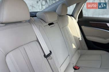 Седан Audi A6 2022 в 