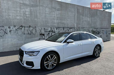 Седан Audi A6 2022 в 