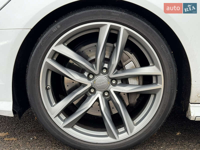 Седан Audi A6 2014 в Киеве