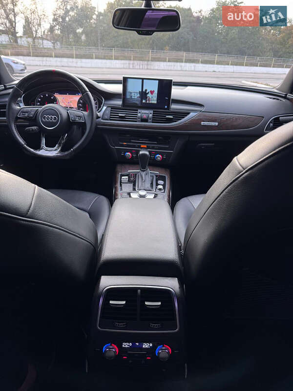 Седан Audi A6 2015 в Киеве