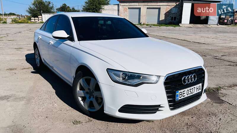 Седан Audi A6 2011 в Новом Буге