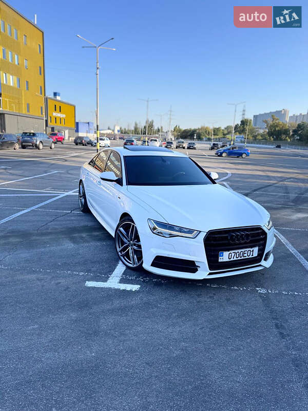 Седан Audi A6 2015 в Киеве