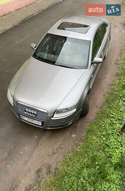 Седан Audi A6 2004 в 