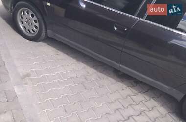 Седан Audi A6 2001 в 