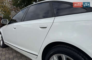 Седан Audi A6 2010 в 