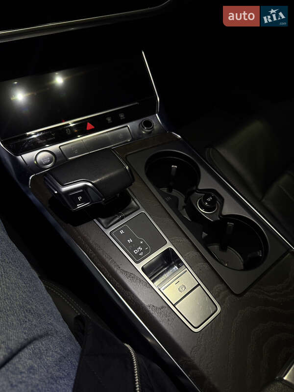 Седан Audi A6 2018 в Киеве