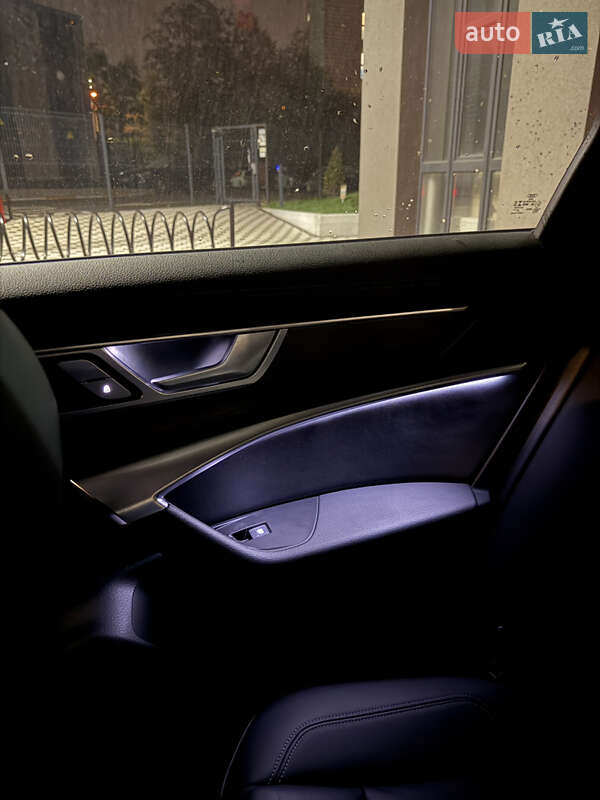 Седан Audi A6 2018 в Киеве