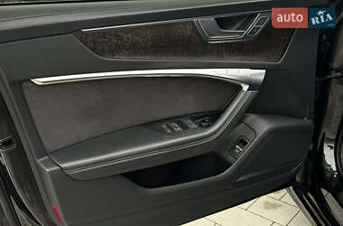 Седан Audi A6 2019 в 