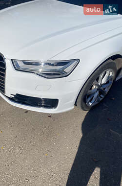 Седан Audi A6 2015 в 