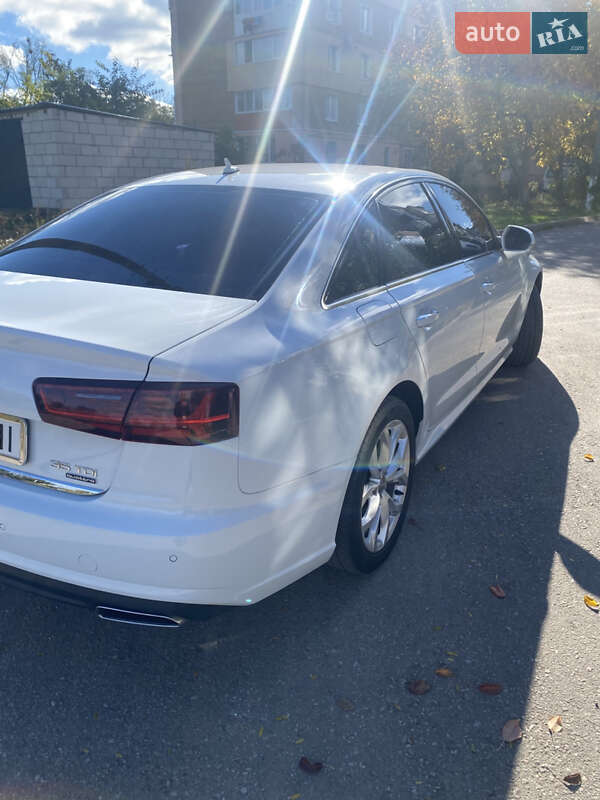 Седан Audi A6 2015 в Знам'янці