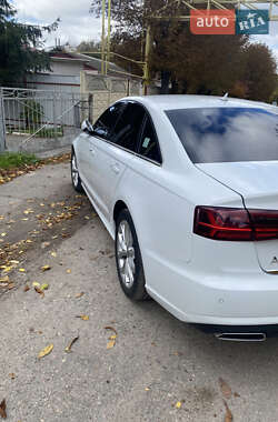 Седан Audi A6 2015 в 