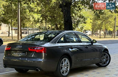 Седан Audi A6 2012 в 