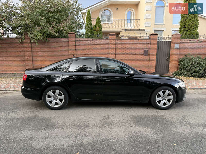 Седан Audi A6 2012 в Киеве