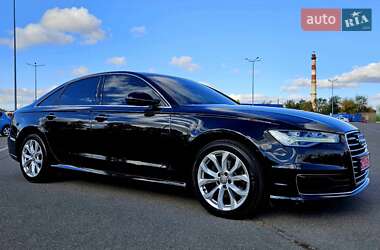 Седан Audi A6 2015 в 