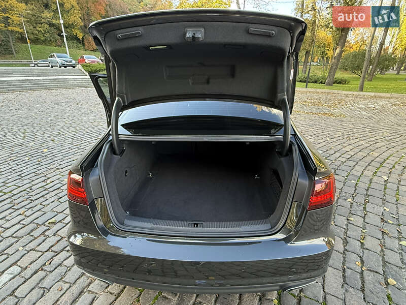 Седан Audi A6 2016 в Киеве