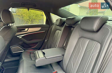 Седан Audi A6 2019 в 