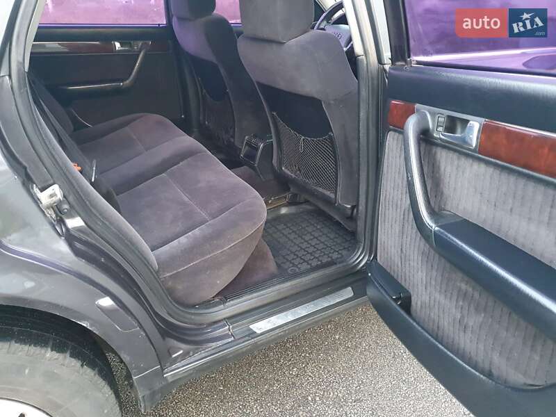 Седан Audi A6 1995 в Кременчуці