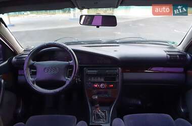 Седан Audi A6 1995 в 