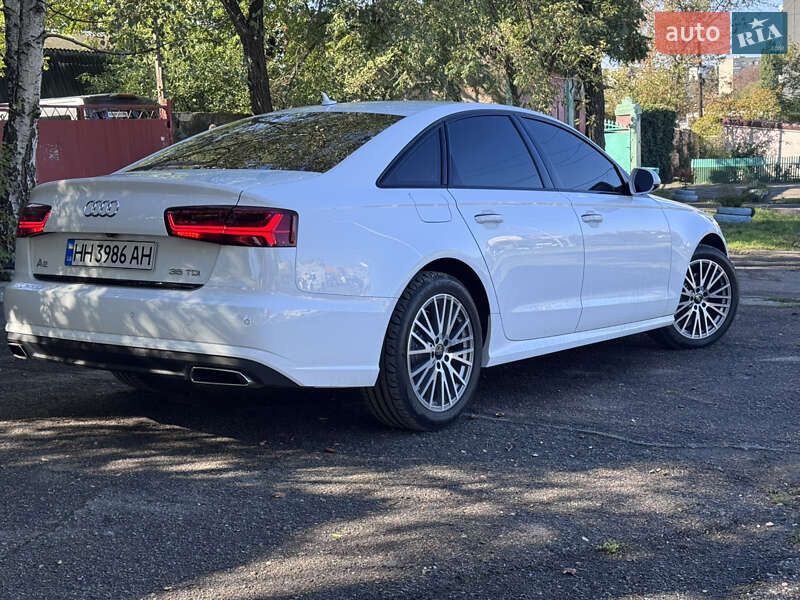 Седан Audi A6 2015 в Одессе