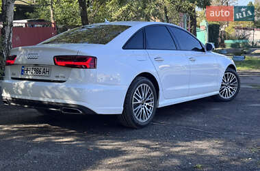 Седан Audi A6 2015 в 