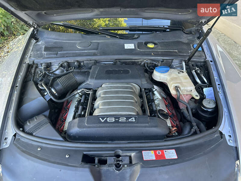 Седан Audi A6 2004 в Снятині