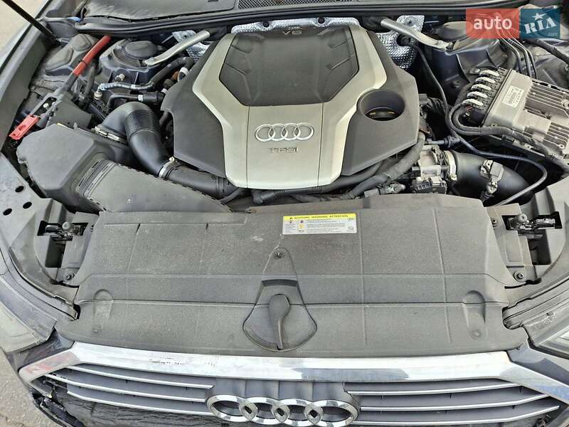 Седан Audi A6 2019 в Киеве