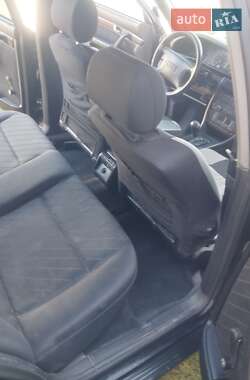 Седан Audi A6 1997 в  фото 10 Седан Audi A6 1997 в
