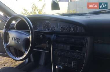 Седан Audi A6 1997 в  фото 23 Седан Audi A6 1997 в