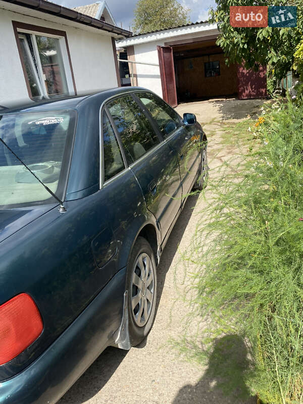 Седан Audi A6 1995 в Городку