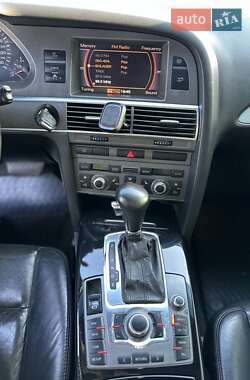 Седан Audi A6 2004 в 