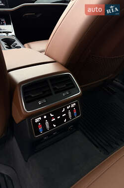 Седан Audi A6 2020 в 