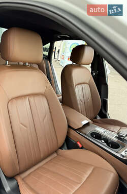 Седан Audi A6 2020 в 
