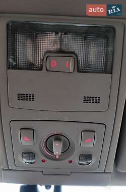 Седан Audi A6 2002 в 