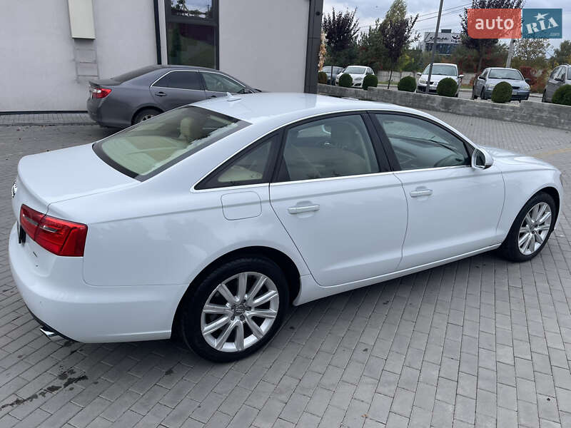 Седан Audi A6 2014 в Рівному