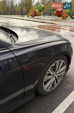 Седан Audi A6 2018 в 