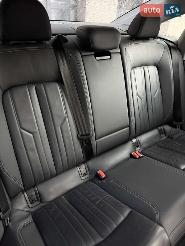 Седан Audi A6 2018 в Киеве