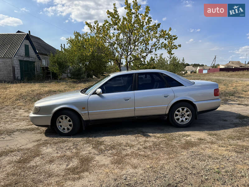 Седан Audi A6 1997 в Зміїві