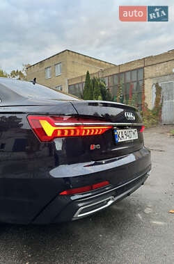 Седан Audi A6 2022 в 
