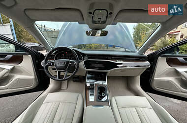 Седан Audi A6 2022 в 