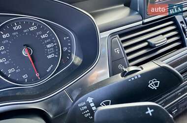 Седан Audi A6 2013 в 