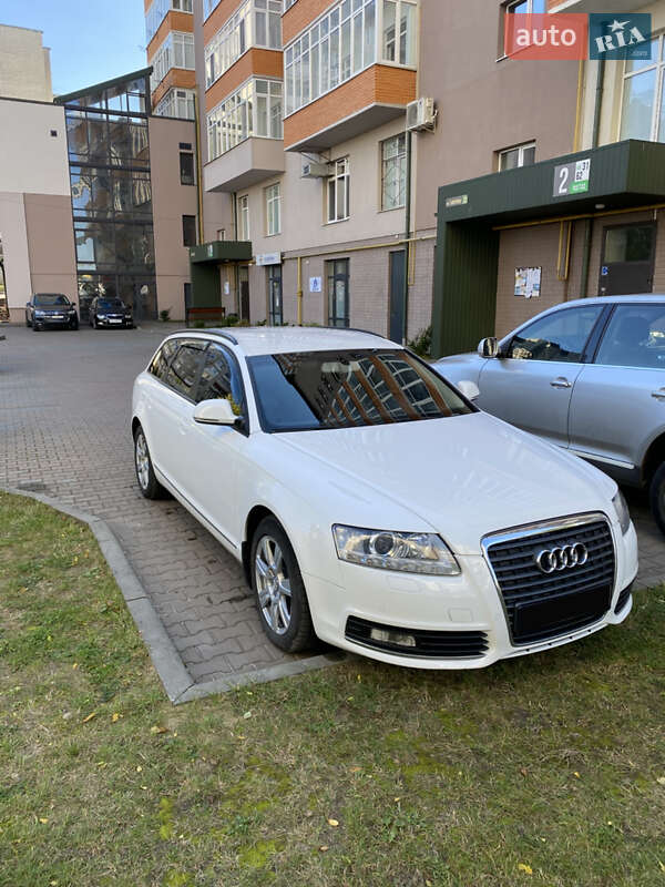 Универсал Audi A6 2011 в 